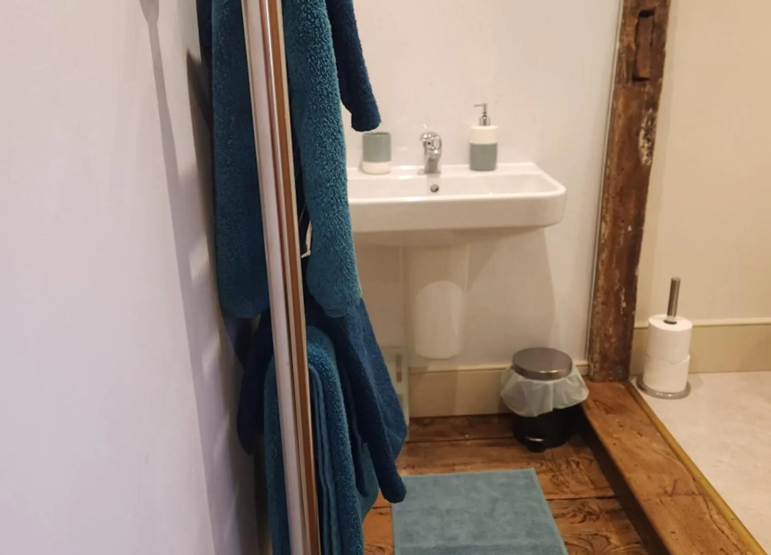 Central Gloucester Self-Catering Flat - A Hidden Gem