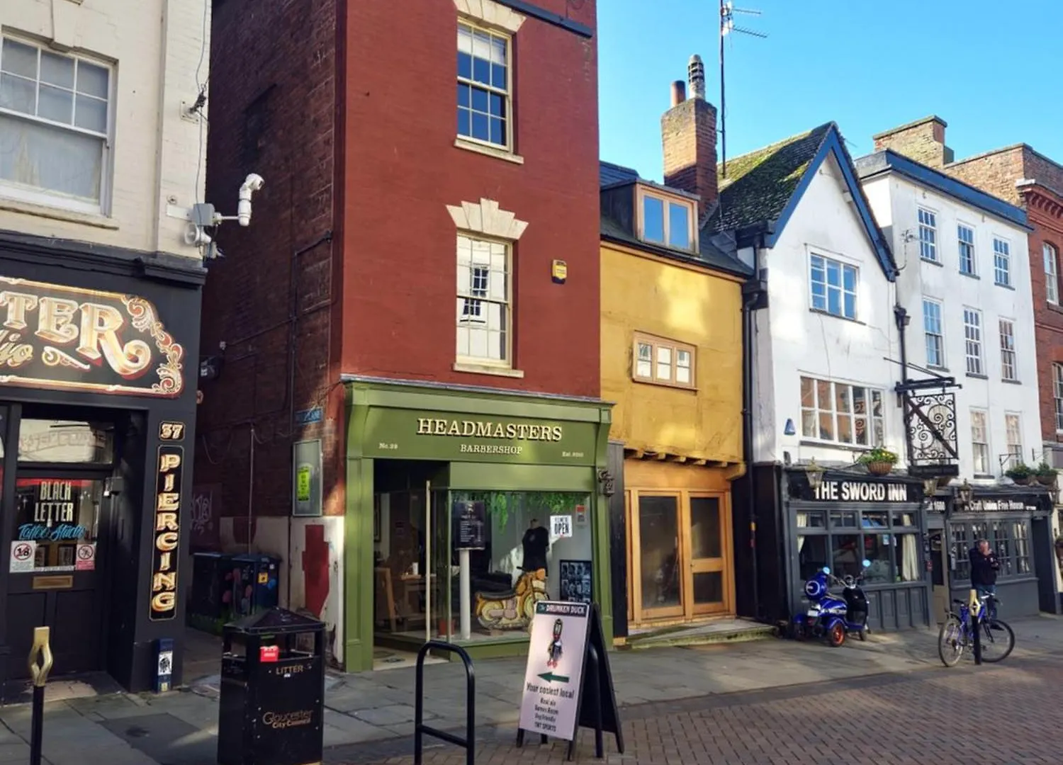 Central Gloucester Self-Catering Flat - A Hidden Gem 0*,
